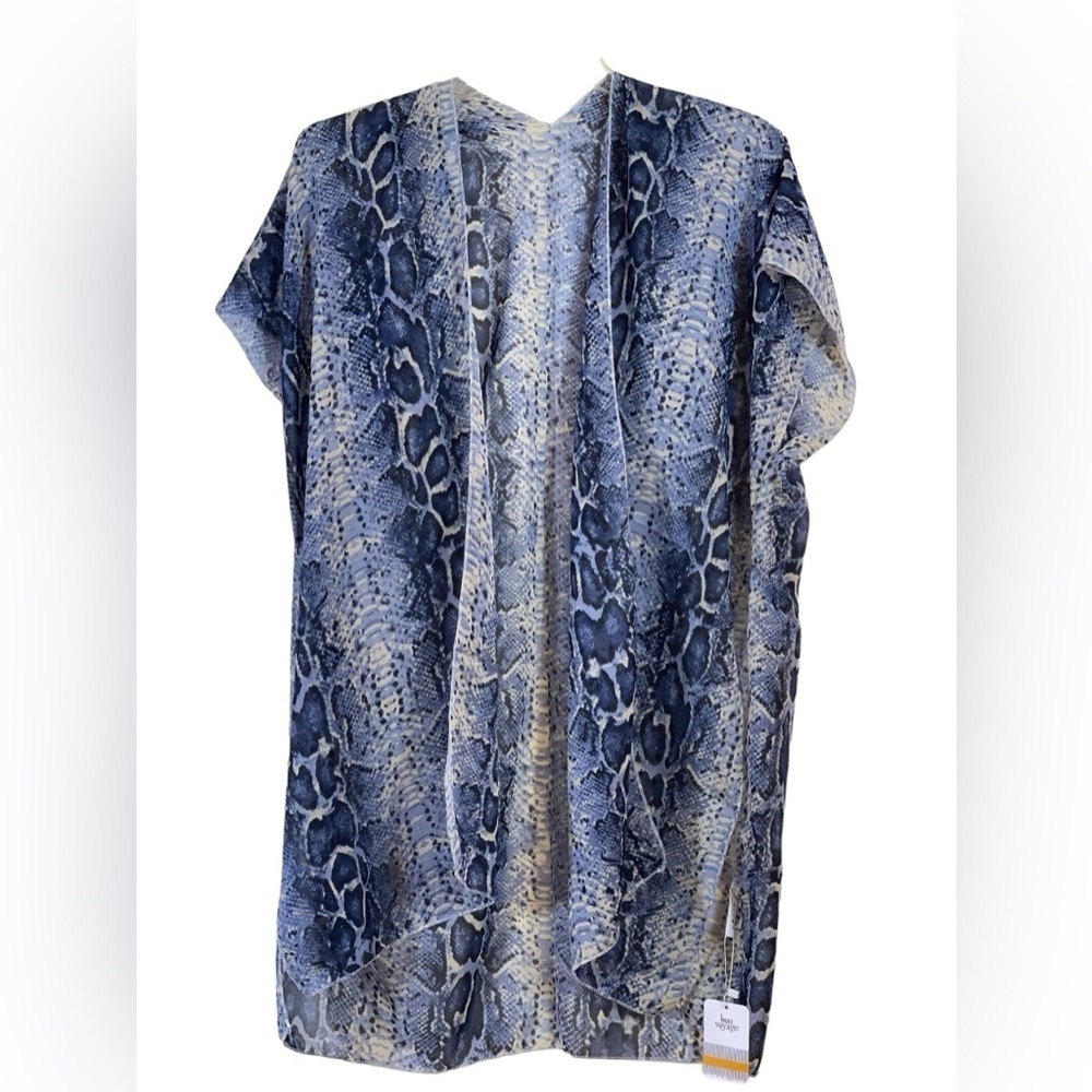 NWT- Bon Voyage snake skin patterned cover up. One size. - Picture 5 of 8